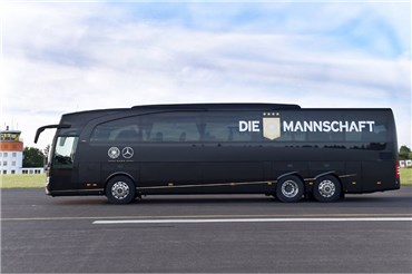 مراحل آماده سازی اتوبوس اختصاصی تیم ملی آلمان