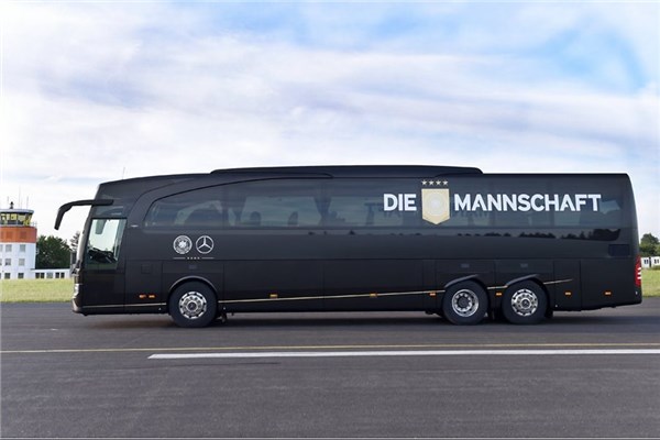 مراحل آماده سازی اتوبوس اختصاصی تیم ملی آلمان