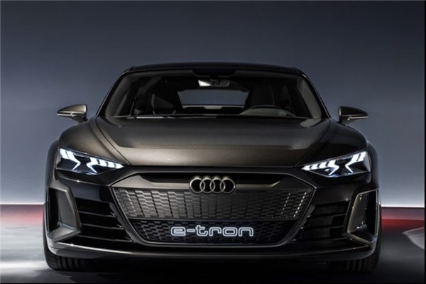 اولین نگاه به آئودی Audi E-Tron GT؛ سریع و زیبا